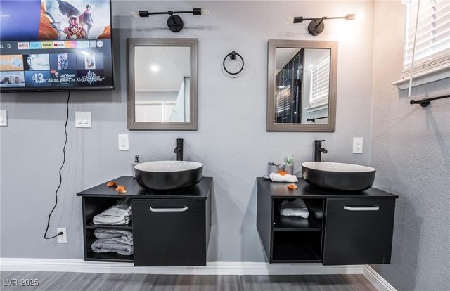 7439 Trudy Lane, Las Vegas, NV 89123