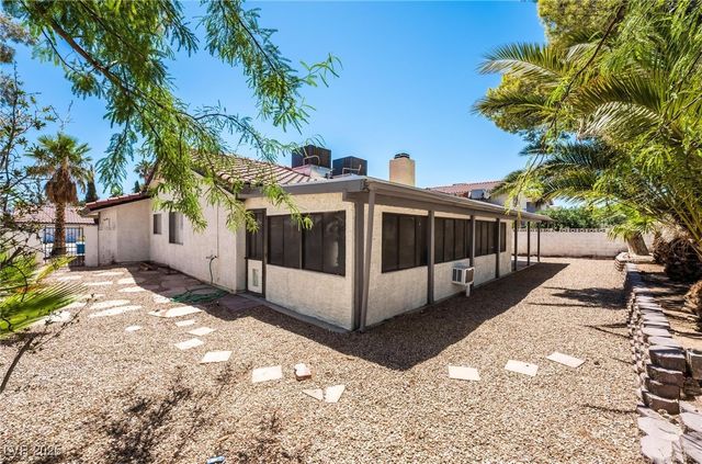 7439 Trudy Lane, Las Vegas, NV 89123