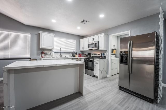 7439 Trudy Lane, Las Vegas, NV 89123