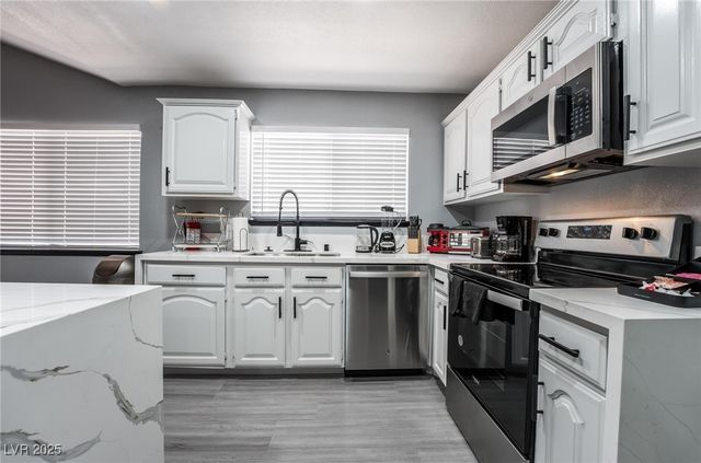 7439 Trudy Lane, Las Vegas, NV 89123