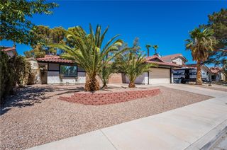 7439 Trudy Lane, Las Vegas, NV 89123