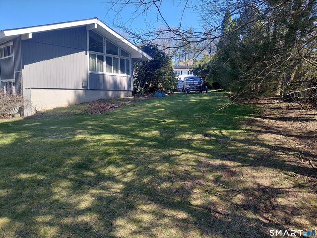 17 Hickory Hill Drive, Waterbury, CT 06708