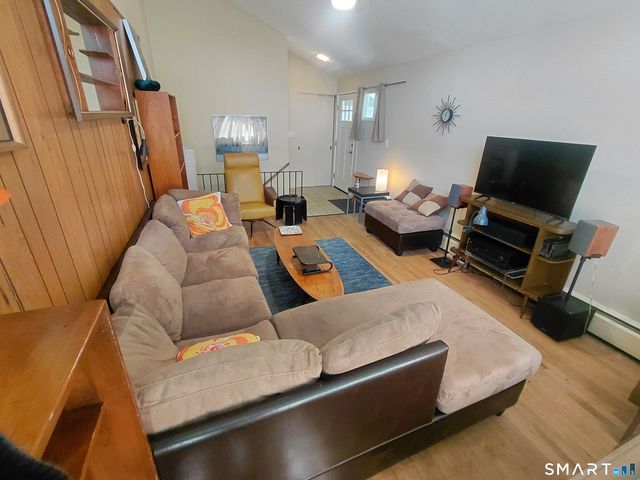 17 Hickory Hill Drive, Waterbury, CT 06708