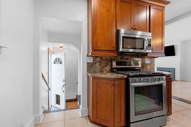 827 CATHERINE STREET, Green Bay, WI 54301