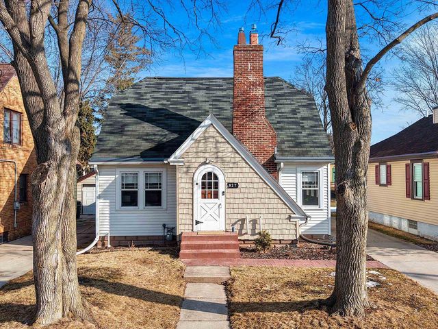 827 CATHERINE STREET, Green Bay, WI 54301