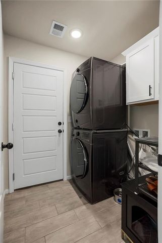 24402 W 75th Terrace, Shawnee, KS 66227
