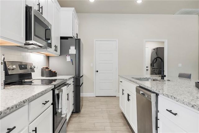 24402 W 75th Terrace, Shawnee, KS 66227