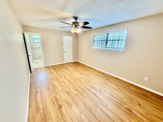 5838 Ludington Drive, Houston, TX 77035