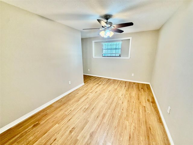 5838 Ludington Drive, Houston, TX 77035