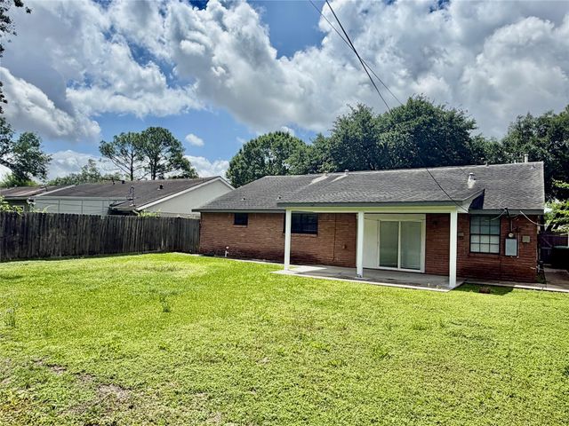 5838 Ludington Drive, Houston, TX 77035