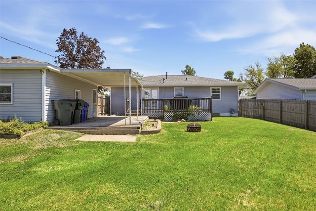2448 Teresa Drive SW, Cedar Rapids, IA 52404