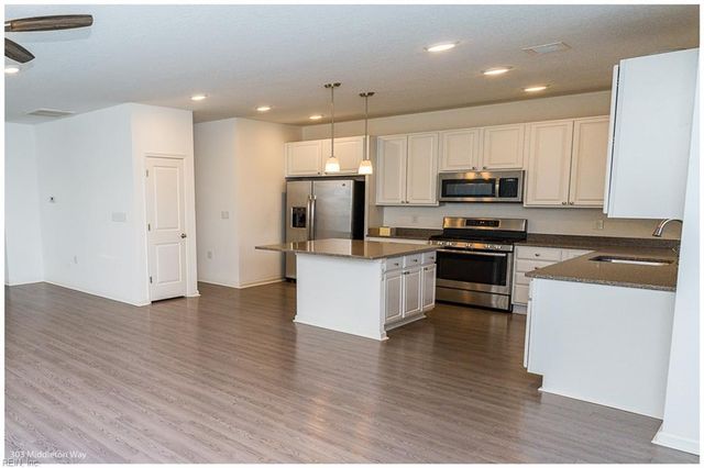 303 Middleton WAY, Chesapeake, VA 23322