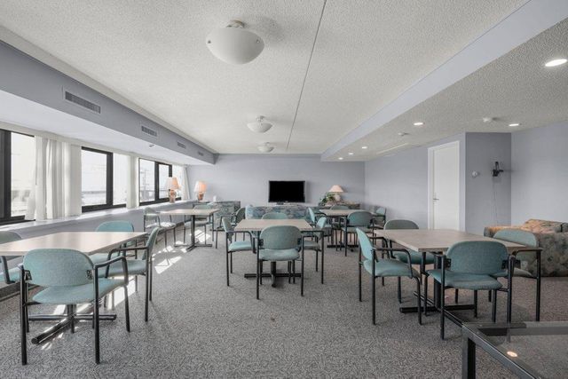 1920 S 1st Street 1106, Minneapolis, MN 55454