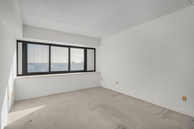 1920 S 1st Street 1106, Minneapolis, MN 55454