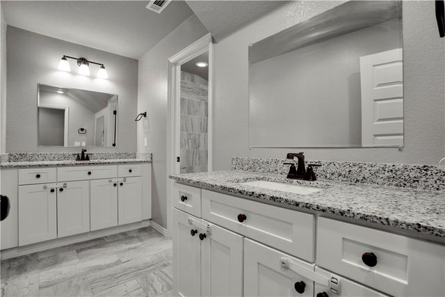 1016 Marbella Court, Cave Springs, AR 72718