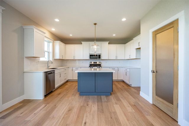 112 Shiloh Vista Avenue, Urbana, IA 52345