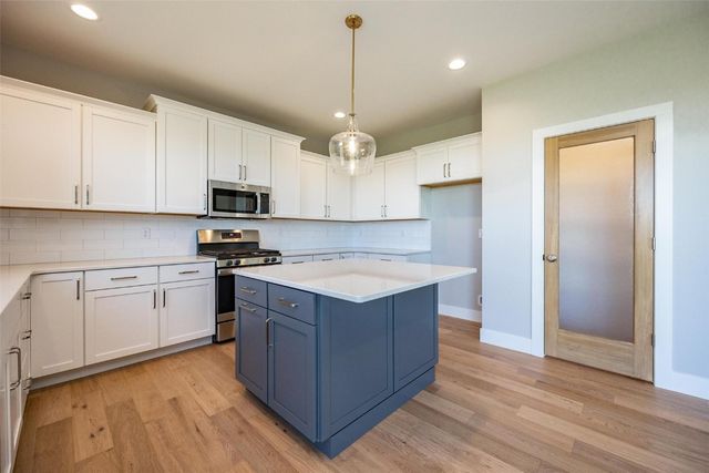 112 Shiloh Vista Avenue, Urbana, IA 52345