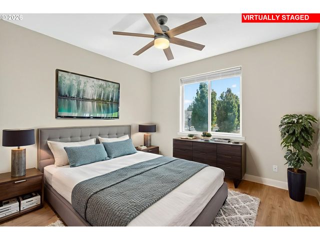 1647 Ne MARKET Dr, Fairview, OR 97024