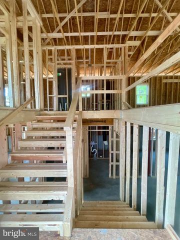 2 LOCUST TRL, Fairfield, PA 17320