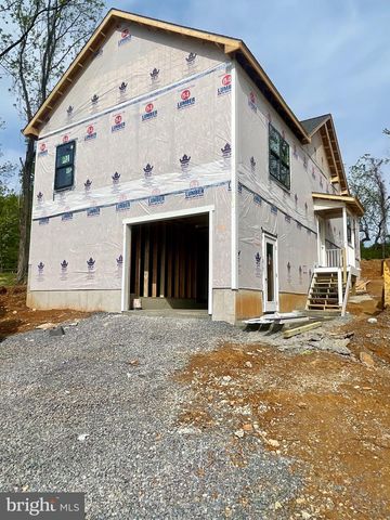 2 LOCUST TRL, Fairfield, PA 17320