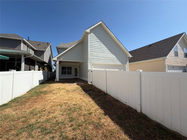 1232 Spanish Moss Drive, Savannah, TX 76227