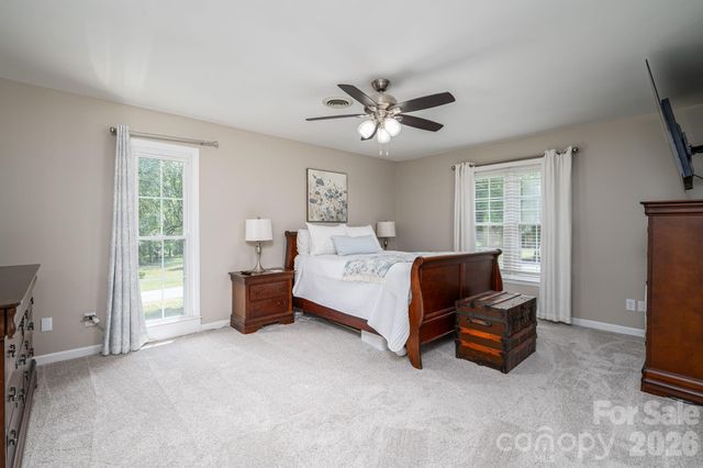 136 Persimmon Creek Road, Kings Mountain, NC 28086