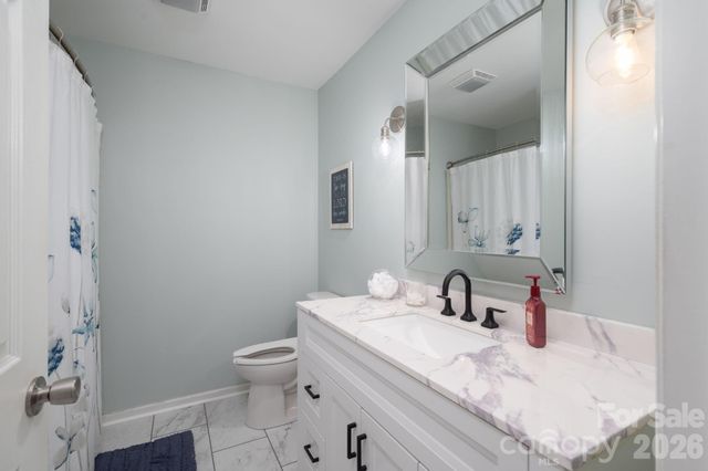 136 Persimmon Creek Road, Kings Mountain, NC 28086