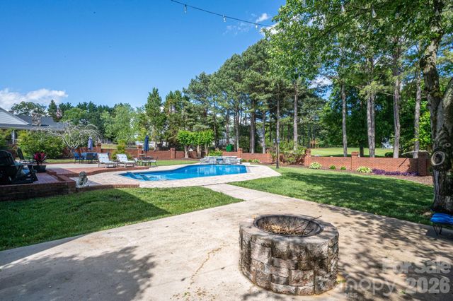 136 Persimmon Creek Road, Kings Mountain, NC 28086