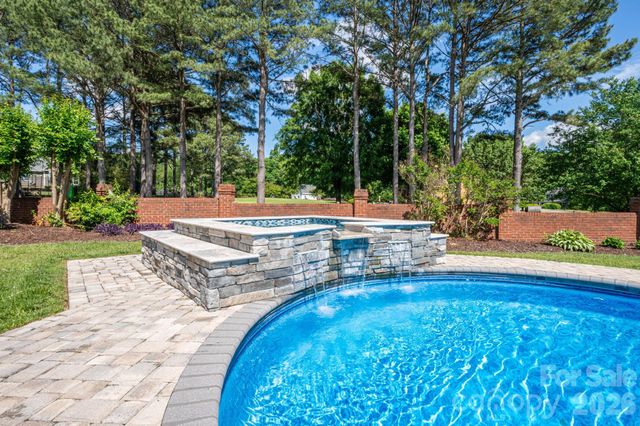 136 Persimmon Creek Road, Kings Mountain, NC 28086