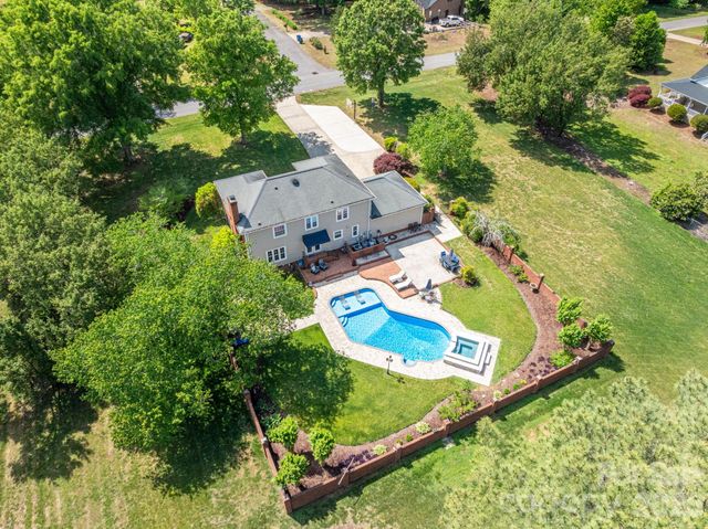 136 Persimmon Creek Road, Kings Mountain, NC 28086