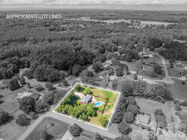 136 Persimmon Creek Road, Kings Mountain, NC 28086
