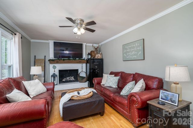 136 Persimmon Creek Road, Kings Mountain, NC 28086
