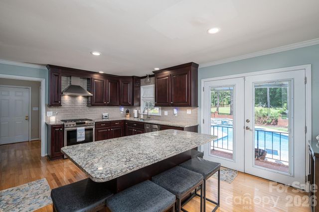 136 Persimmon Creek Road, Kings Mountain, NC 28086