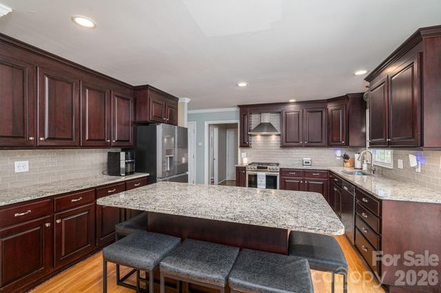136 Persimmon Creek Road, Kings Mountain, NC 28086