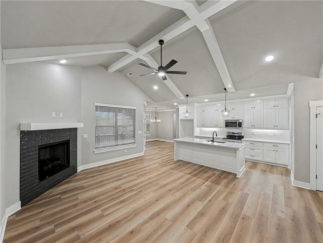 15 Salen Lane, Bella Vista, AR 72715