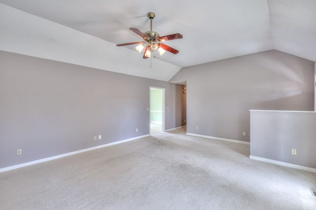 874 Doak Rd, Manchester, TN 37355