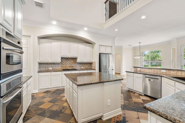 830 Lake Grayson Drive, Katy, TX 77494