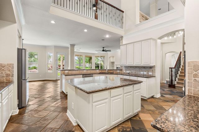 830 Lake Grayson Drive, Katy, TX 77494