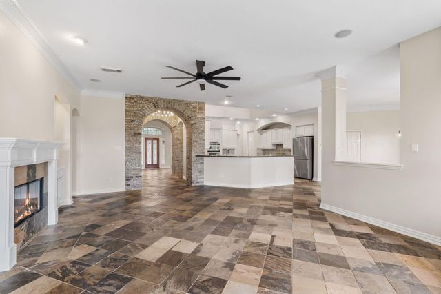 830 Lake Grayson Drive, Katy, TX 77494