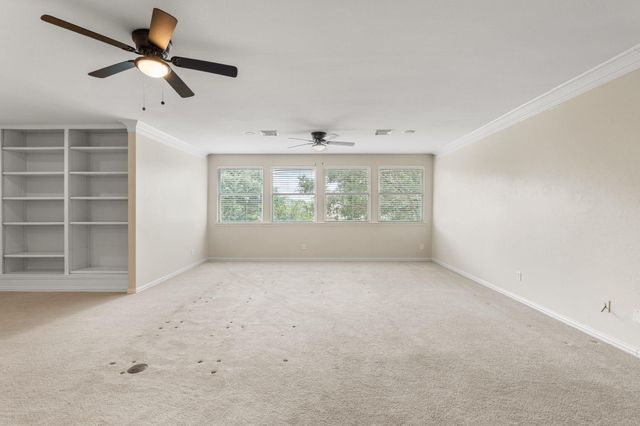 830 Lake Grayson Drive, Katy, TX 77494