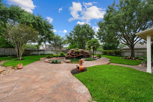 830 Lake Grayson Drive, Katy, TX 77494
