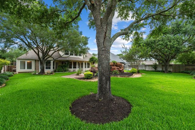 830 Lake Grayson Drive, Katy, TX 77494