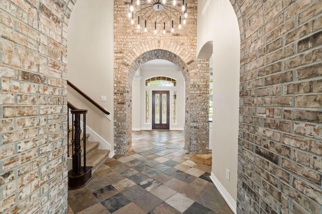 830 Lake Grayson Drive, Katy, TX 77494