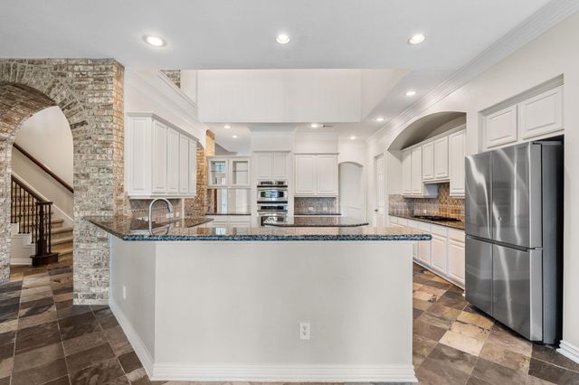 830 Lake Grayson Drive, Katy, TX 77494