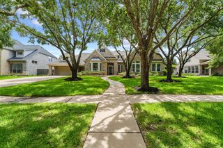 830 Lake Grayson Drive, Katy, TX 77494