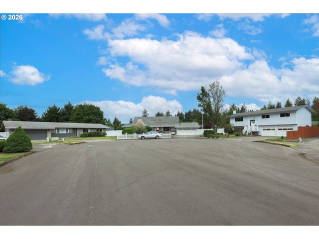 15016 Ne 74TH St, Vancouver, WA 98682