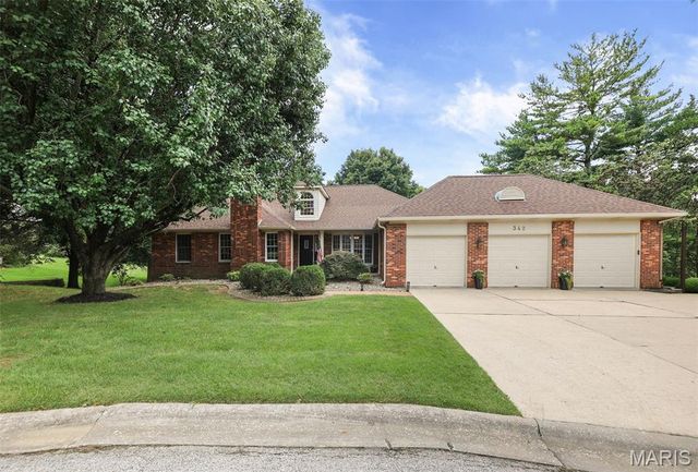 342 Oak Hill Drive, Belleville, IL 62223