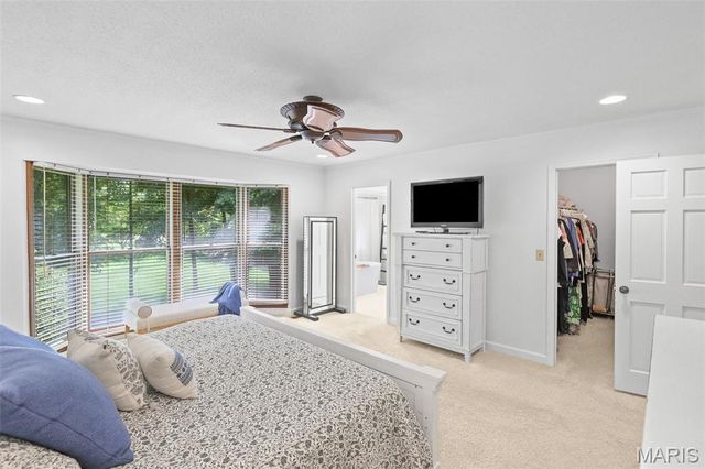 342 Oak Hill Drive, Belleville, IL 62223