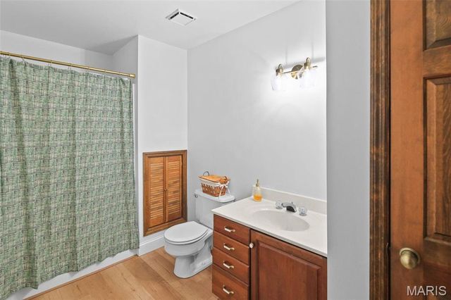 342 Oak Hill Drive, Belleville, IL 62223