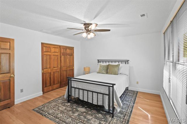 342 Oak Hill Drive, Belleville, IL 62223
